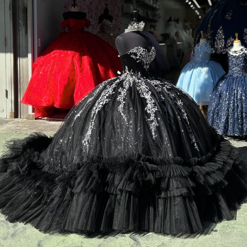 ثياب Quinceanera Black اللامع قبالة الكتف من الدانتيل حبات Tull tiered Vestidos de 15