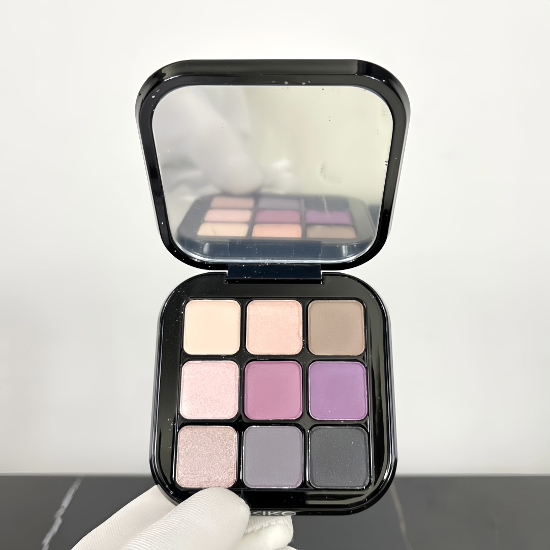 Glamour Multi Finish Eyeshadow Palette Eye Shadow