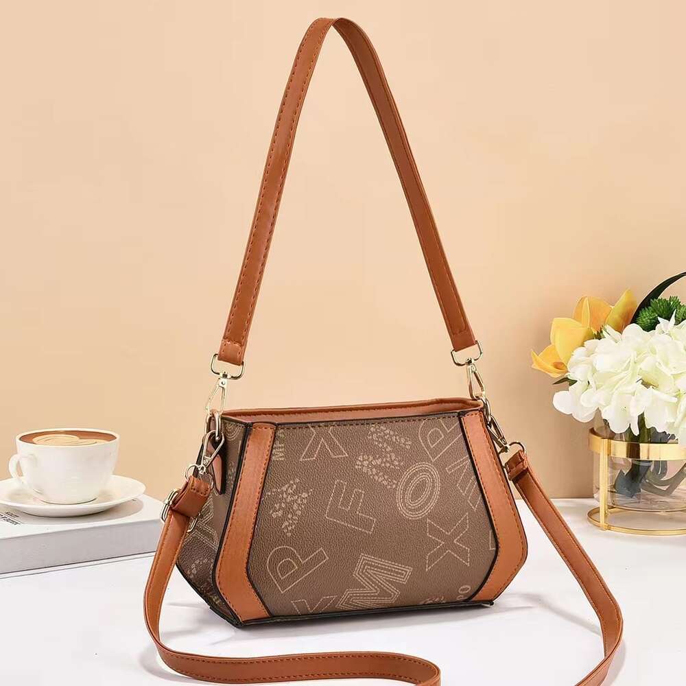 Fashionable New Handbag Checkered Shoulder Niche Parent child Crossbody Casual and Simple Mom Bag Versatile factory direct sales