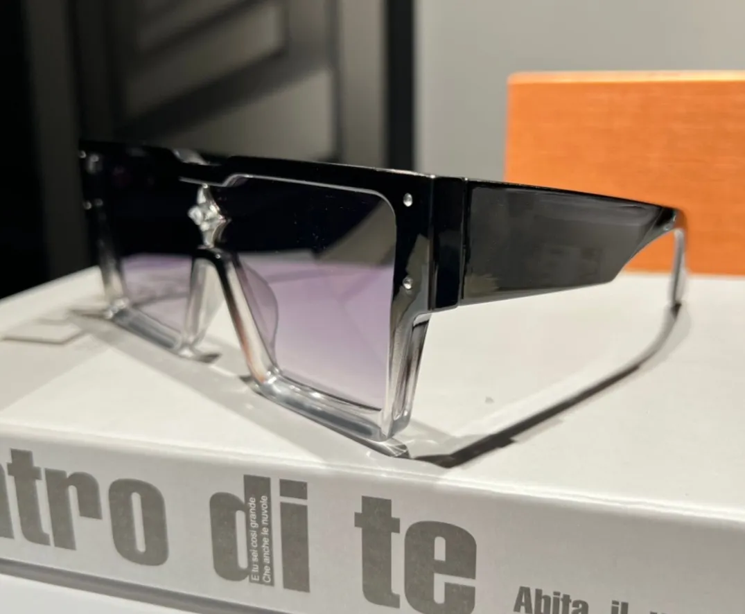 new Summer Cyclone Sunglasses For Men and Women style Z1578W Anti-Ultraviolet Retro Plate square Full Frame fashion Eyeglasses Brand New Random