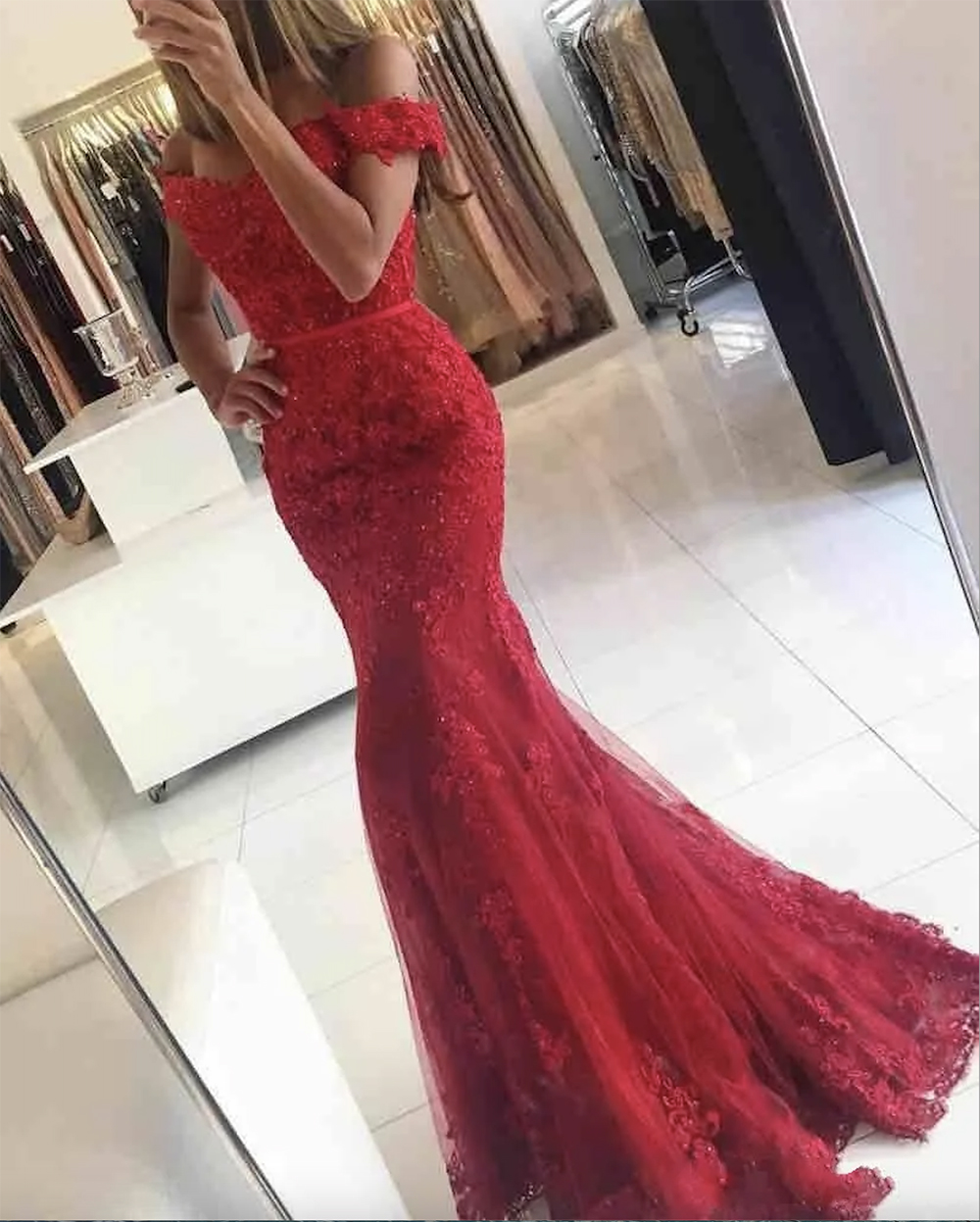2024 Burgundy Bridesmaid Dresses New Cheap For Weddings Mermaid Off Shoulder Lace Appliques Beaded Party Dress Plus Size Maid of Honor Gowns