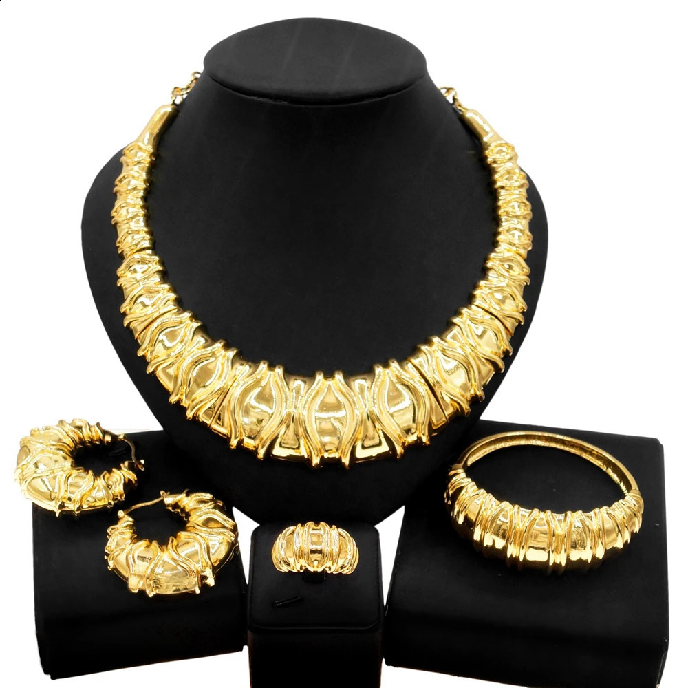 Fashion Dubai Gold Plated Women Jewelry Italian Design Style Big Necklace Banquet Festive Earrings Ring Accessories 240130