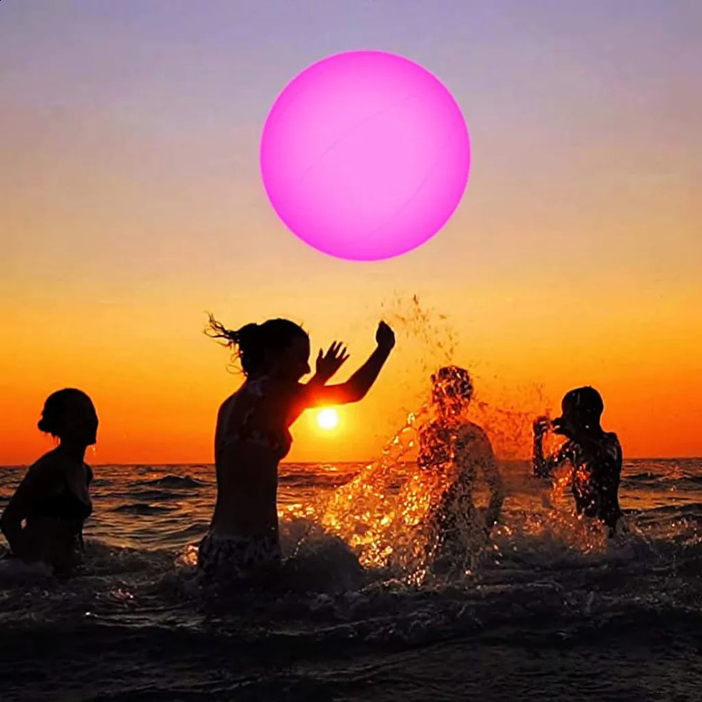 Glowing Ball Inflatable LED Glowing Beach Ball Water Play Equipment Entertainment Flying Discs Party Swimming Pool Toy 240122