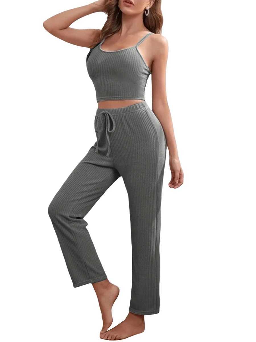 Pantalons deux pièces pour femmes Vêtements de détente pour femmes Costume 3 pièces Camisole tricotée Haut court et pantalon et Robe Cardigan Vêtements de détente Pyjama Costume décontracté YQ240214