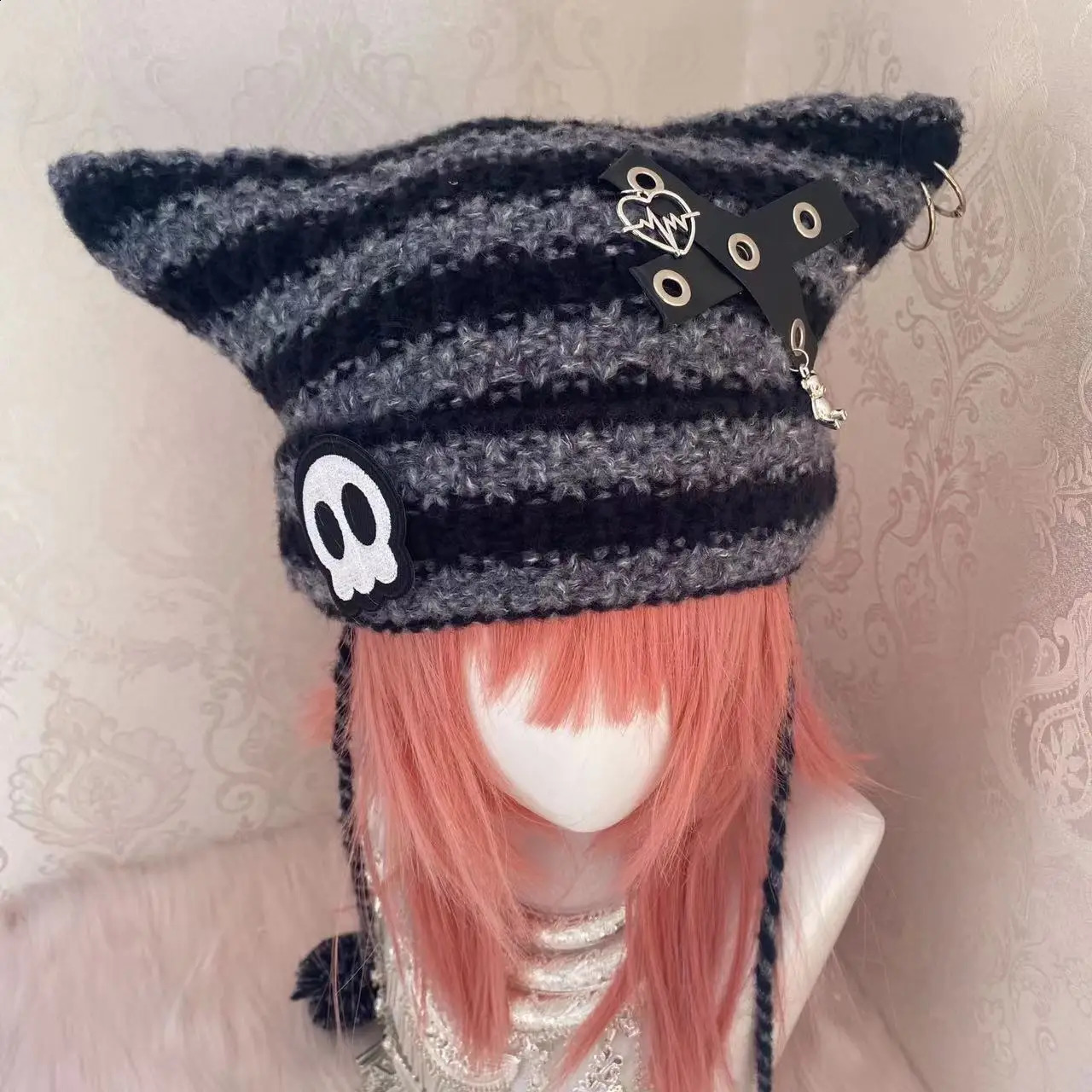 Harajuku Gothic Lolita Japanese Beanie Hat Striped Knitted Cap Autumn Winter Cute Ox Horn Y2K Girl Womens Hats 240202