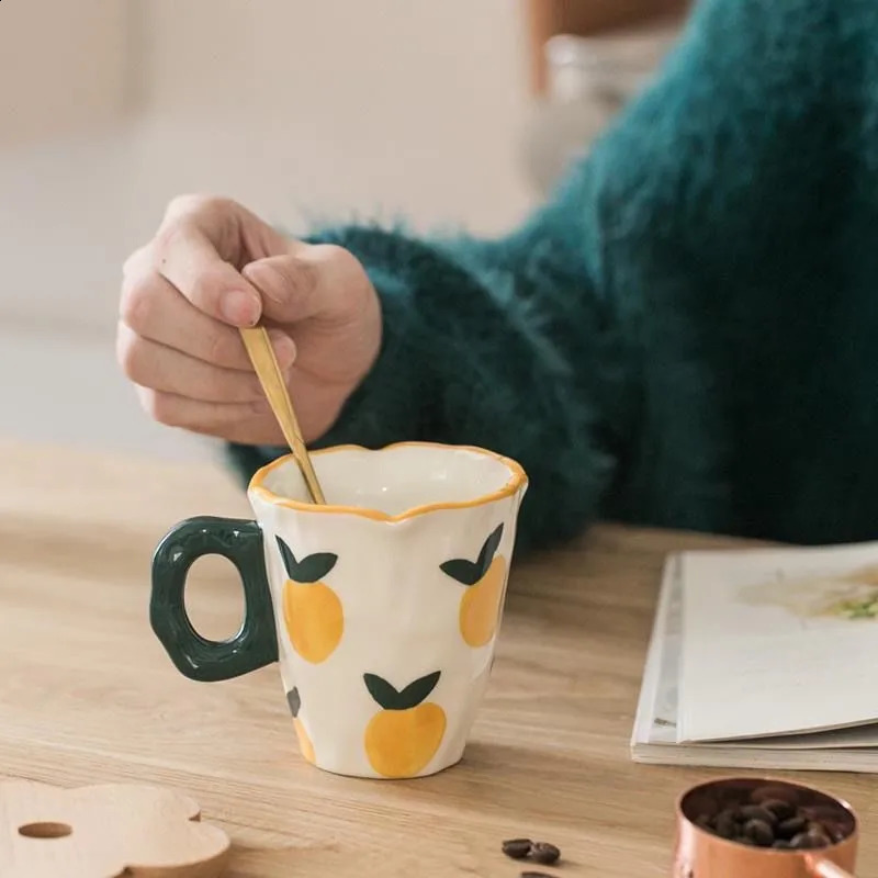 Tasse de thé de fleur peinte à la main tasse en céramique tasse de boisson de bureau à domicile tasse de thé café jus de lait bouteille d'eau cadeau créatif pour elle 240123