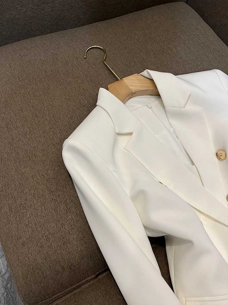 Kvinnors tvåbitar byxor kvinnor elegant mode vit kostym blazer jacka kappa topp och ärmlös klänning två bitar set casual outfit damer festkläder yq240214