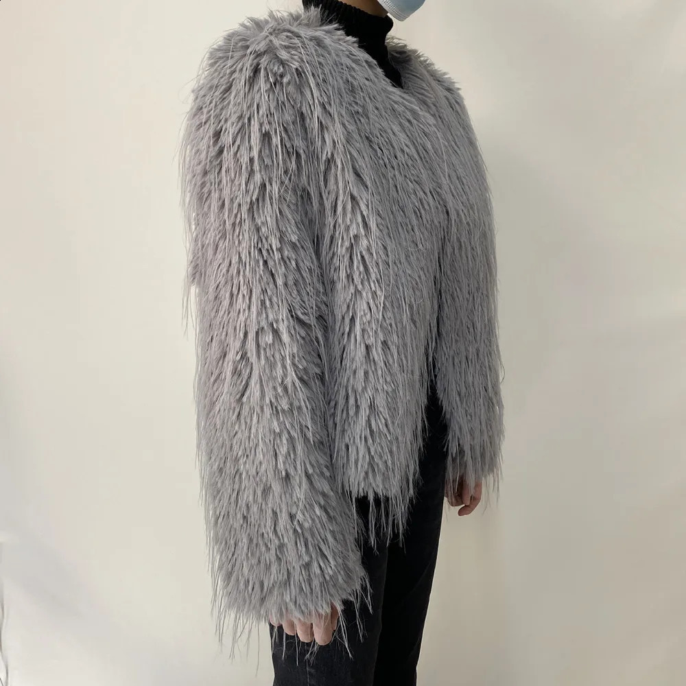 Женская шуба высокого качества, модная шуба из искусственного меха, короткая куртка с косой из искусственного енота 240202