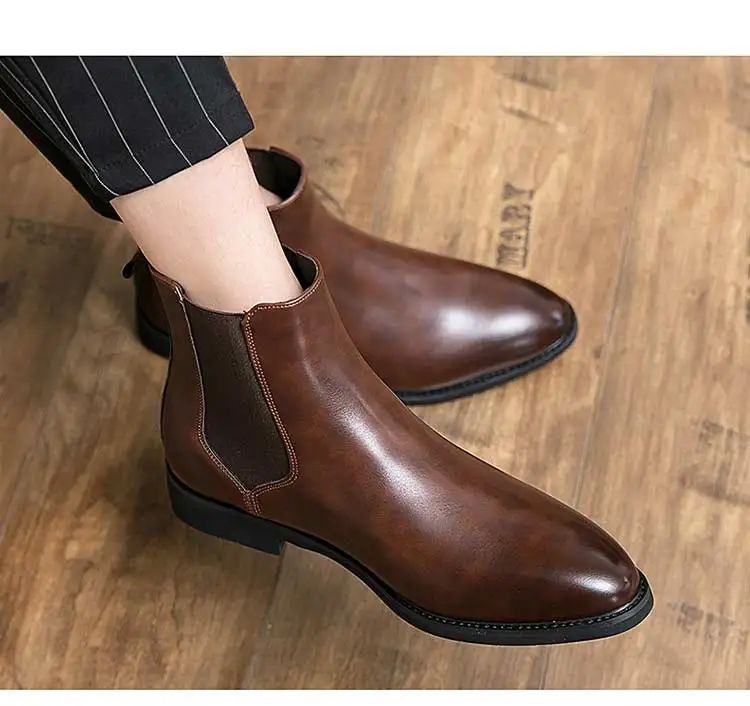 2024 Chelsea Stiefel Männer Handmade Business Schwarz Rot Slip auf Pu Sapato Masculino Kostenloser Versand Männer Stiefel