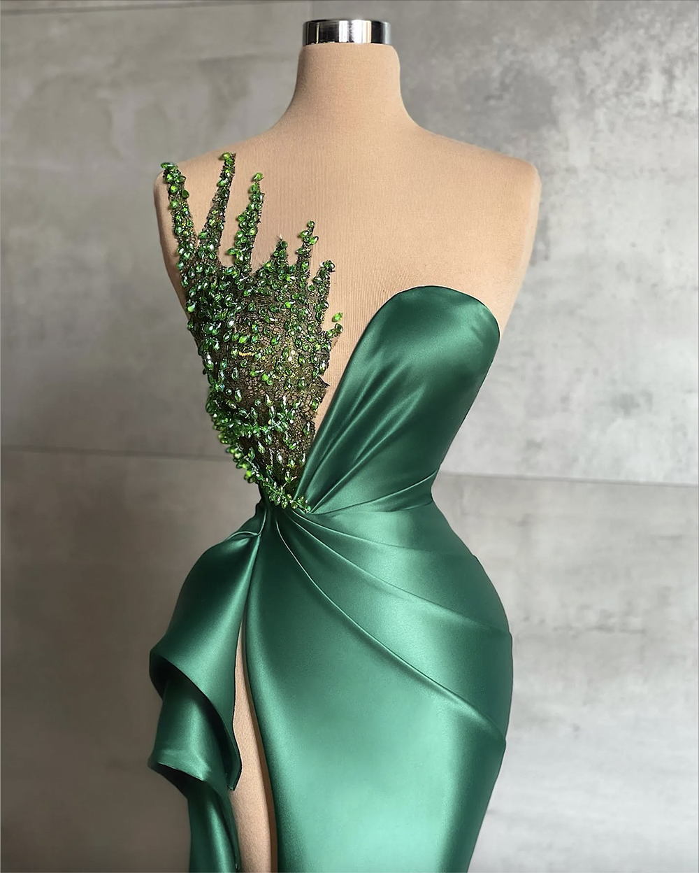 Green Mermaid Evening Dresses Beads Collar Party Prom Dress Pleats Split Formal Long Red Carpet Dress for special occasion