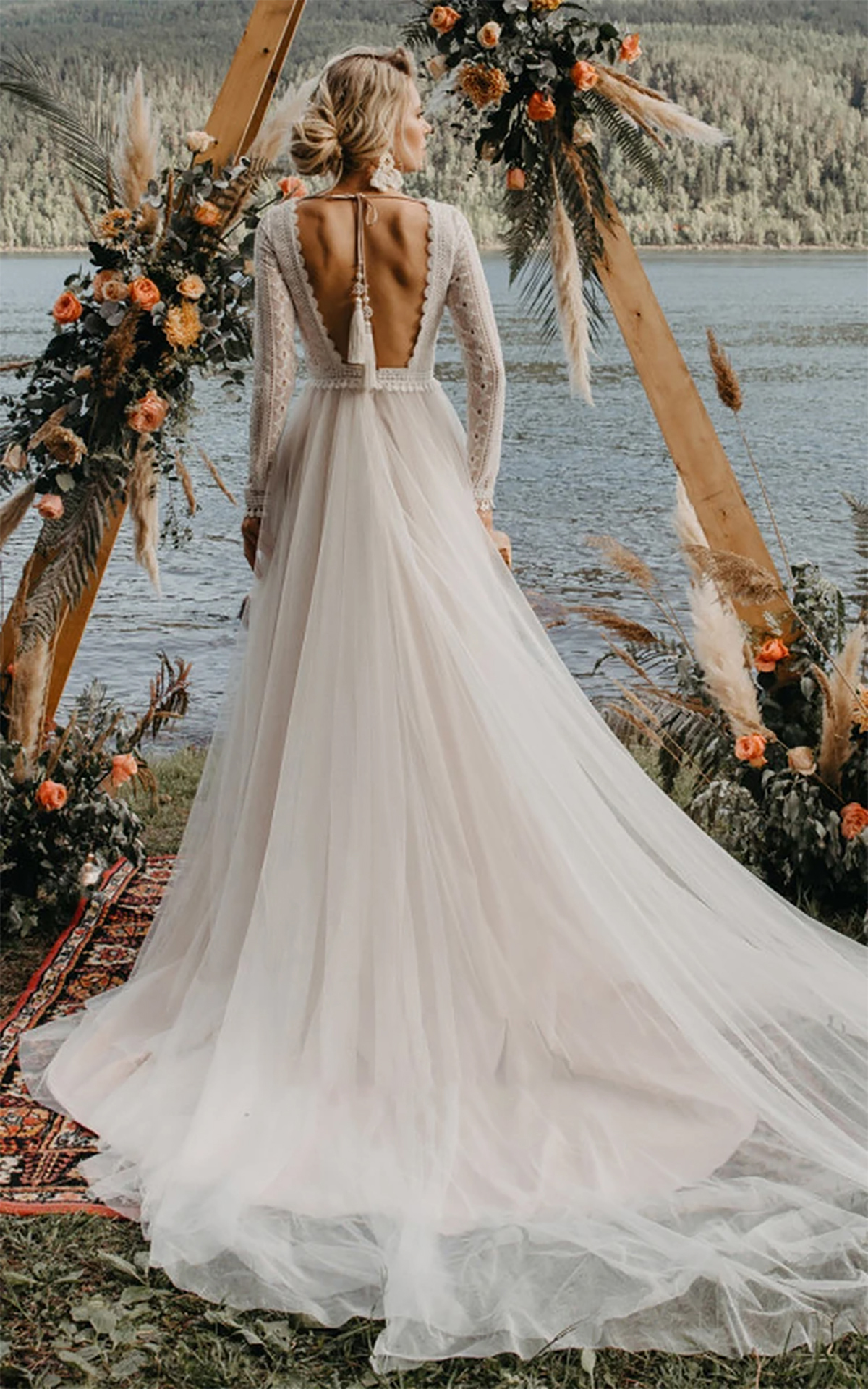 Modern Bohemian Wedding Dresses Bridal Gowns V Neck Long Sleeve Backless Lace Bride Dresses Custom Made Plus Size