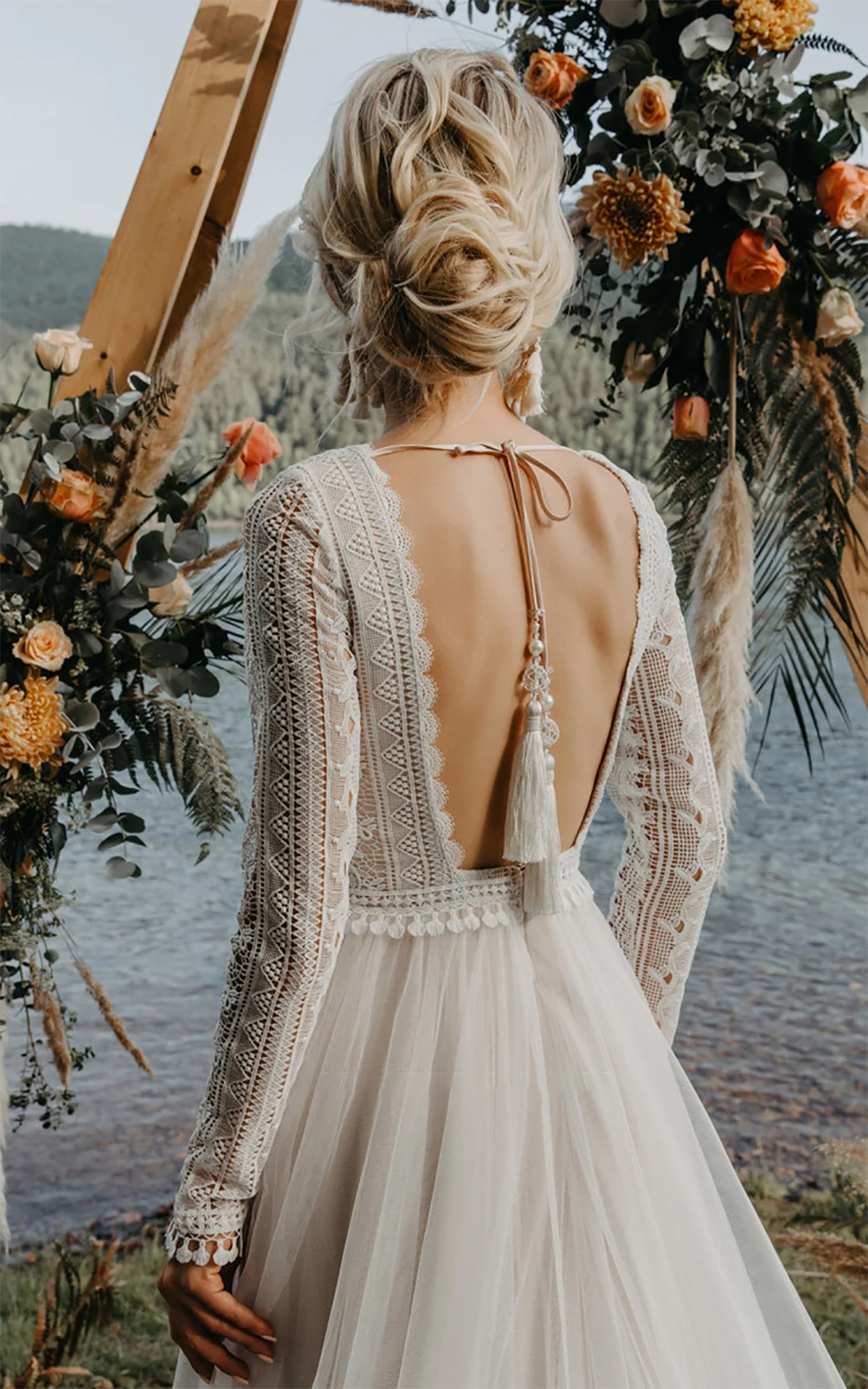 Modern Bohemian Wedding Dresses Bridal Gowns V Neck Long Sleeve Backless Lace Bride Dresses Custom Made Plus Size