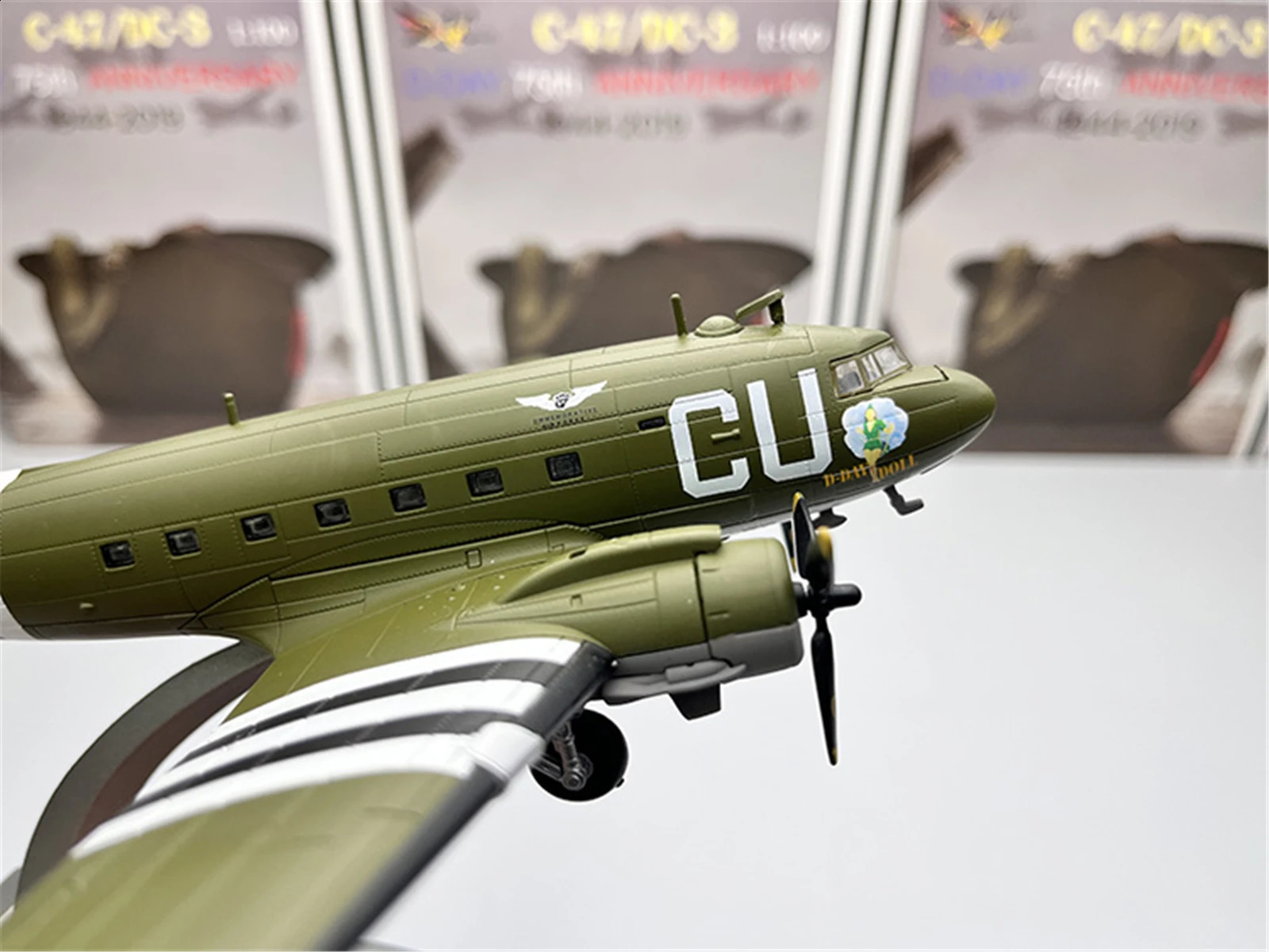 Масштаб 1100 Модель истребителя США C47 DC3 Air Train Военный самолет Реплика авиационного самолета времен мировой войны Коллекционная игрушка для мальчика 240201
