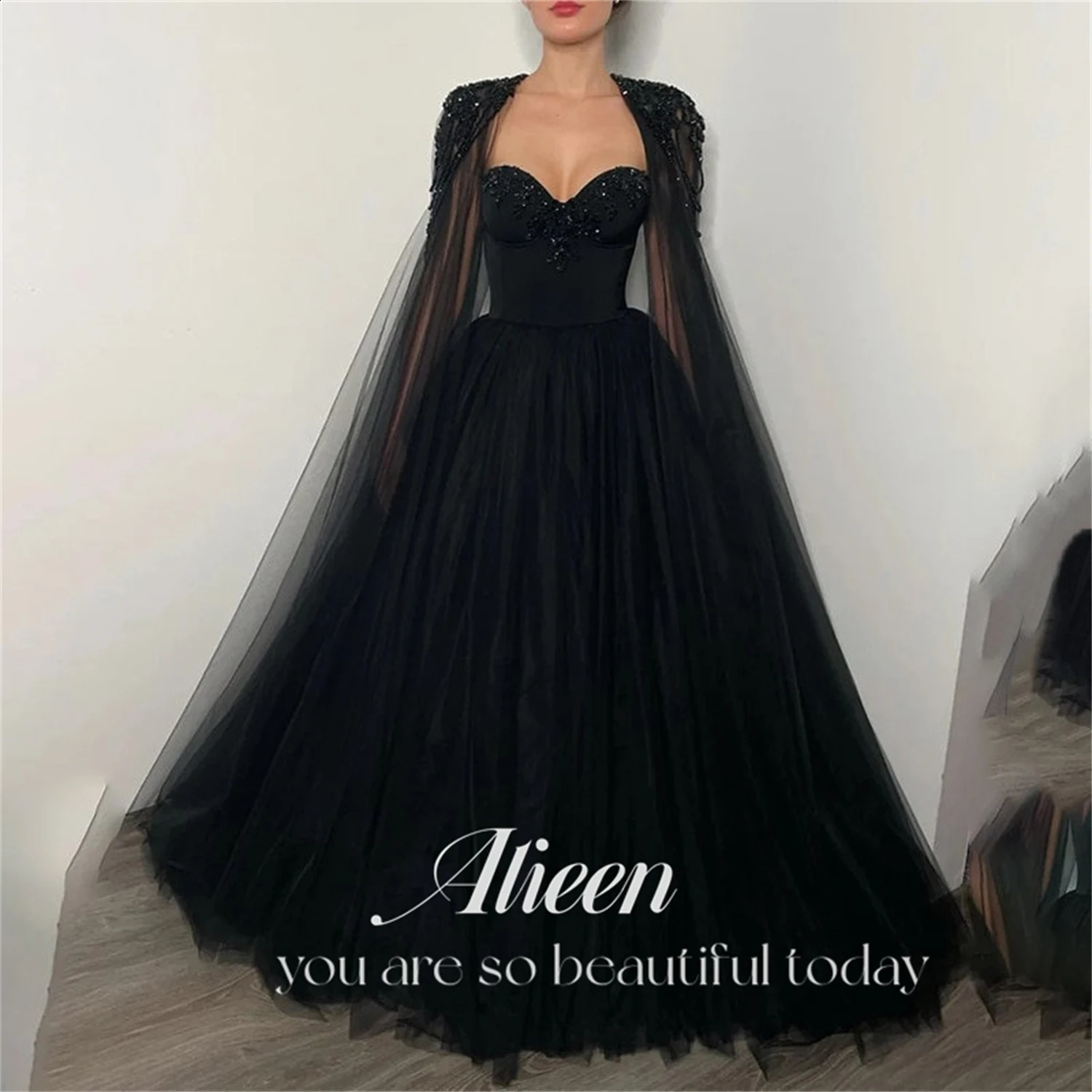 Aileen gothic svart vestido de novia pärlor cape hylsa prom klänning sexig a-line prom klänning spets broderi 240202