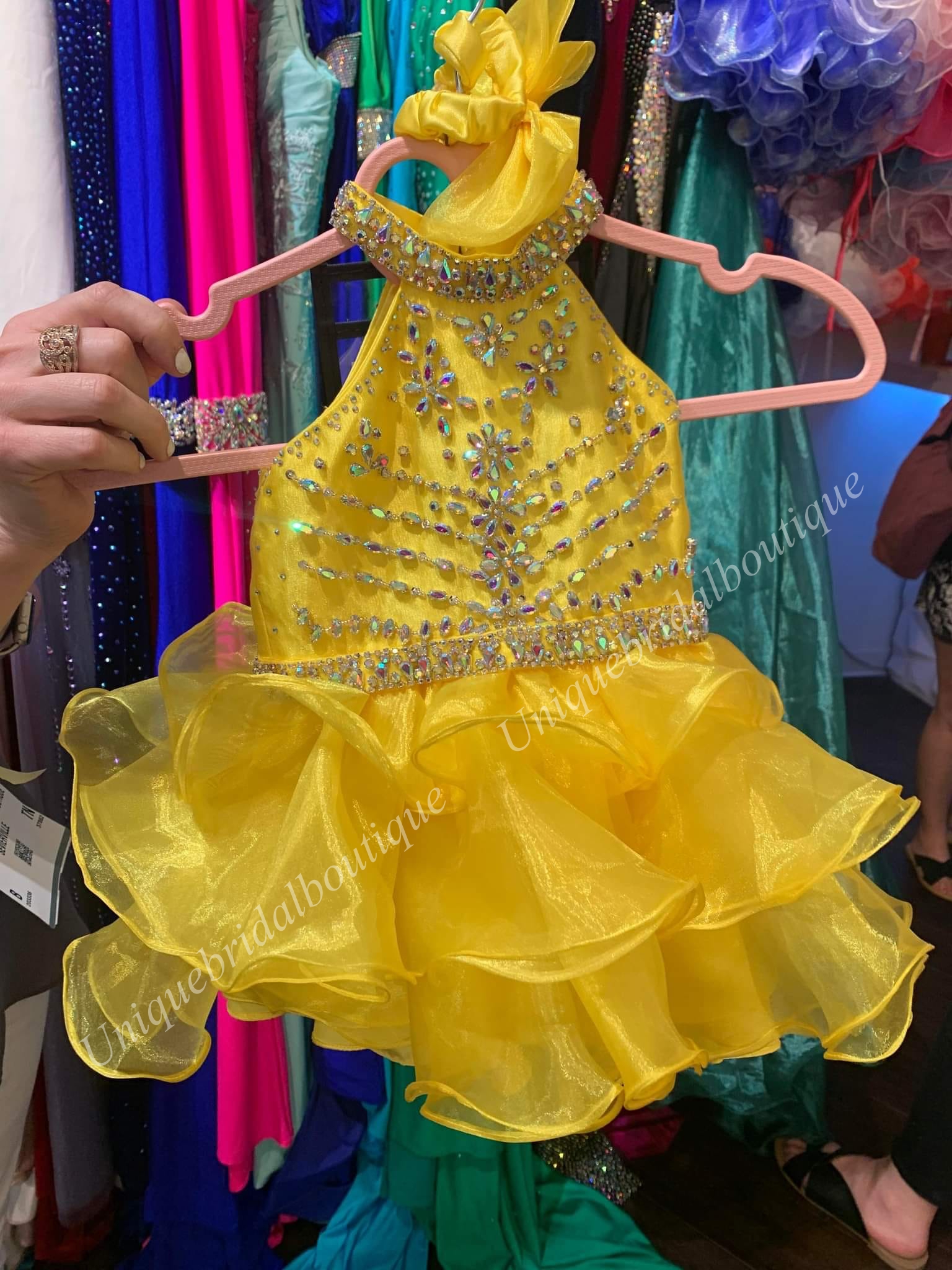 カップケーキガールページェントドレス2024クリスタルフリッフルリトルキッドカクテルカクテルオンステージのフォーマルパーティーダンスドレス