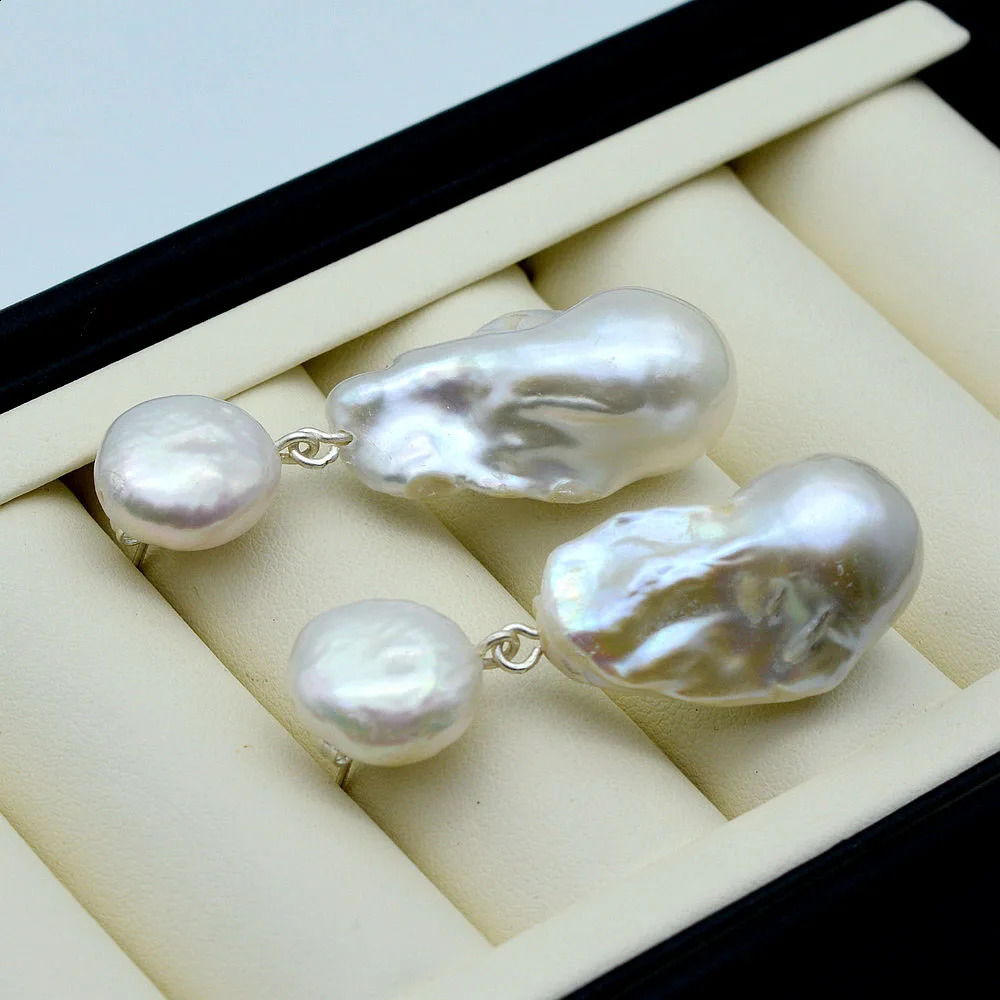 Womens Earrings White Oversized Natural Pearl Design Baroque Pendant Double Beads Vintage 240130