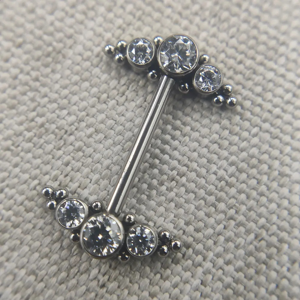 Anello piercing al capezzolo con filettatura interna ASTM 36 impianto 14G con gioielli il corpo a grappolo CZ 240127