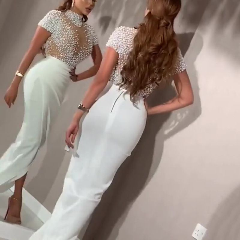 2024 Sexy White Prom Dresses High Neck Short Sleeves Pearls Beads Illusion Evening Dress Sheath Split Prom Gowns Ankle Length