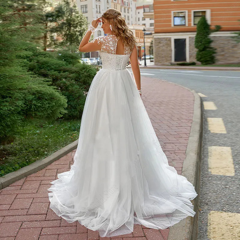 Illusion O-Neck Applique Wedding Dress Plus Size Sheer Sleeve A Line Bridal Gown Lace Up Hollow Back Beach Wedding Gowns