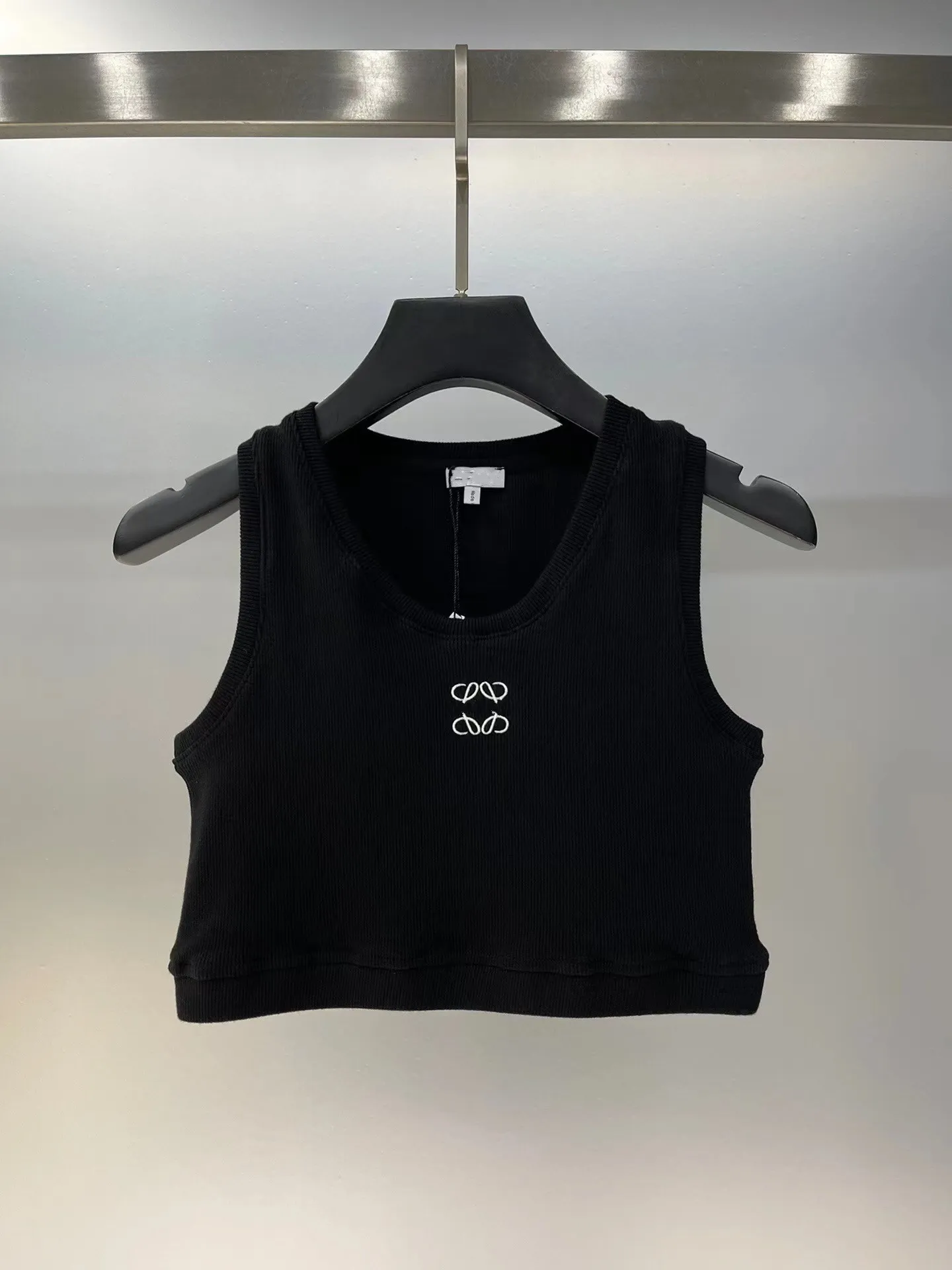 Débardeur d'été court avec logo brodé, tenue exposée au nombril, gilet tricoté élastique sans manches, pull tricoté respirant, hauts de sport pour femmes