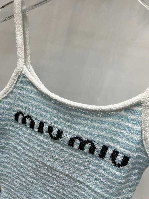 Summer White Women Tops Blue Tees Fashion Brand Crop Top Embroidery Sexig Off Axla Black Tank Top Casual Sleeveless Backless Top Shirts Luxury Designer Solid Vest