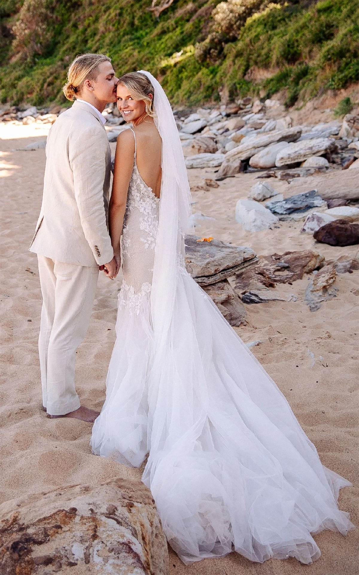 Robe de mariée sirène scintillante, avec des appliques en dentelle, sur mesure, dos nu, avec train de balayage, sans manches