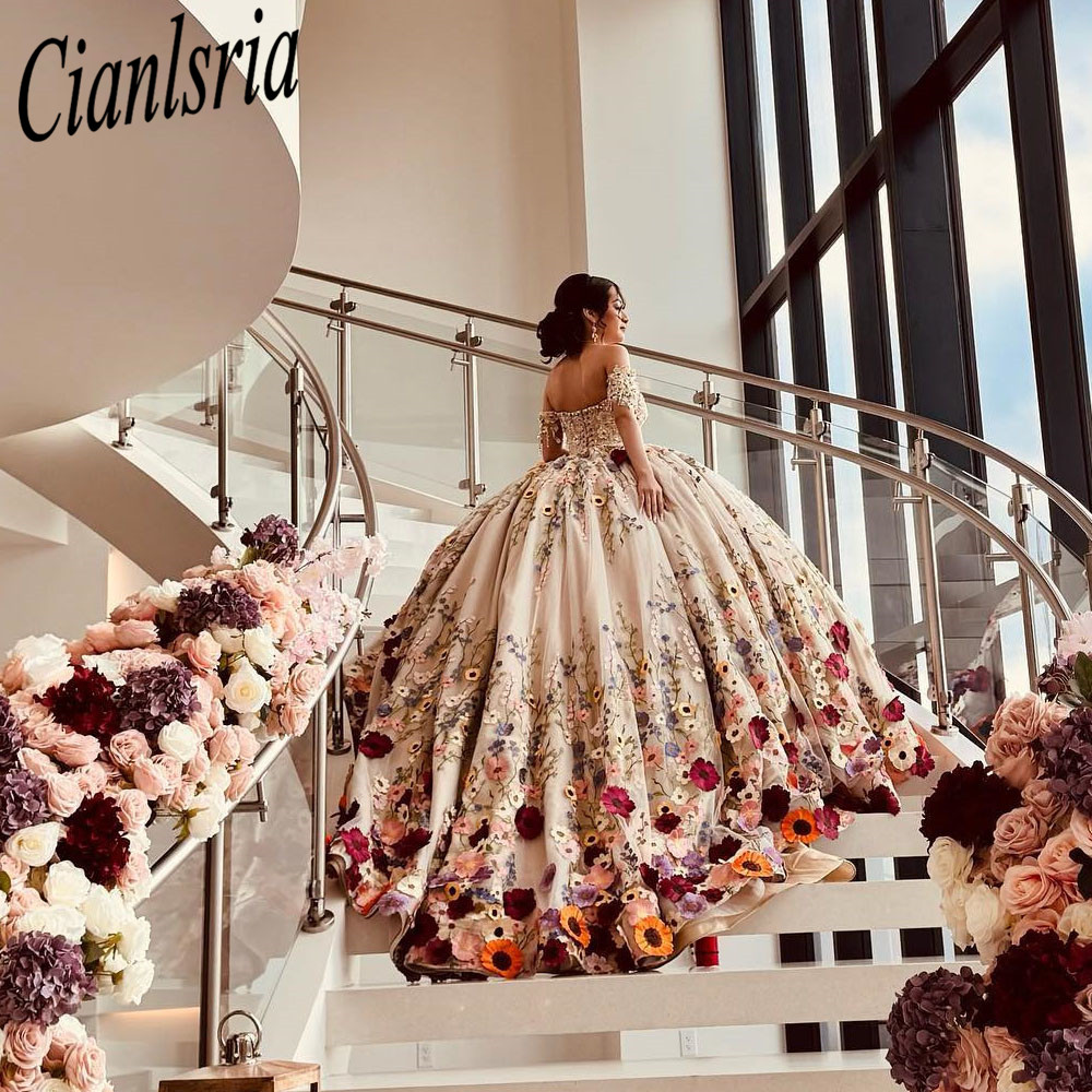 Champagne 3D Flowers Ball Gown Quinceanera klänningar Färgglada blommiga applikationer Lace Corset Vestidos DE 15 ANOS