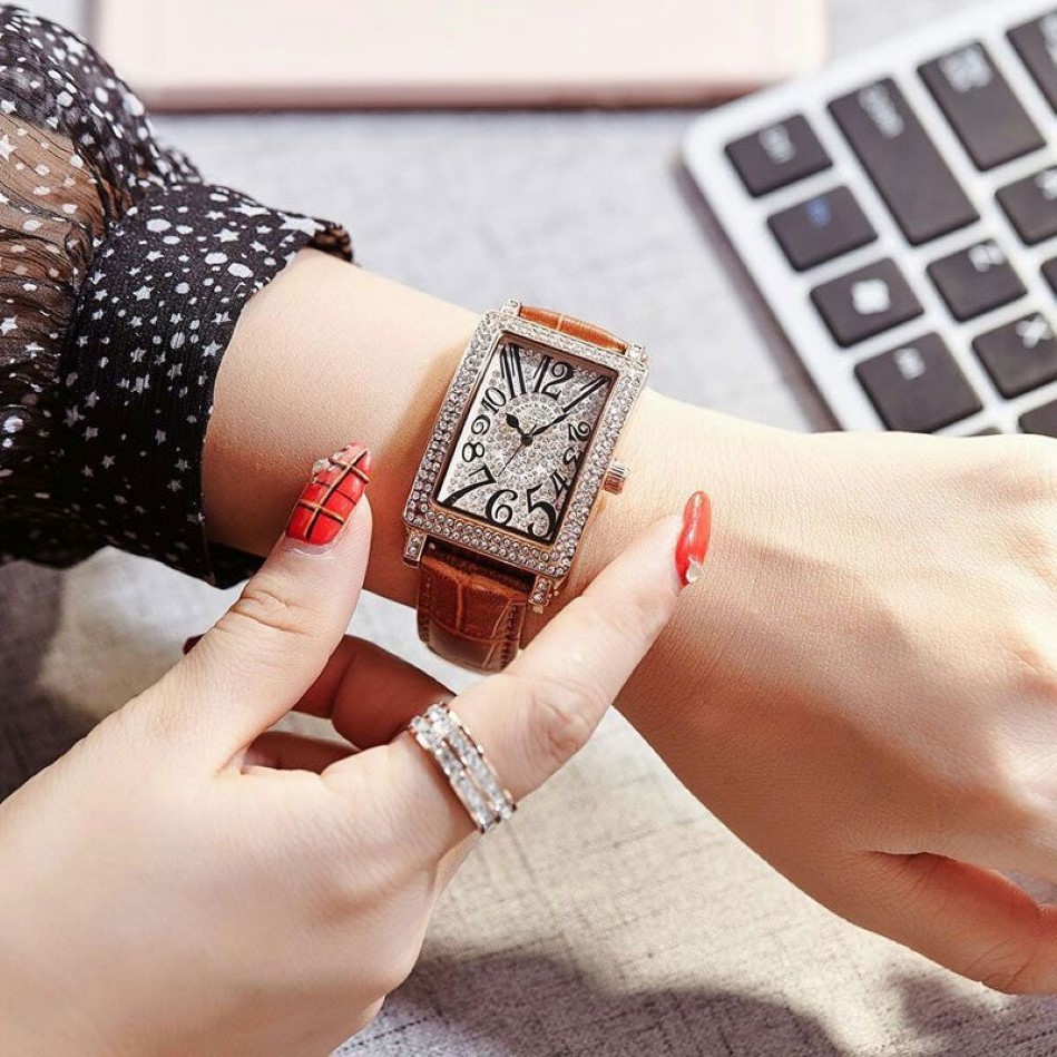 Diamond Luxury Ladies Watch Fashopn Women watches Modern Rhinestone Rectangle Dial Leather Strap Quartz wristwatch For girls lady 297V