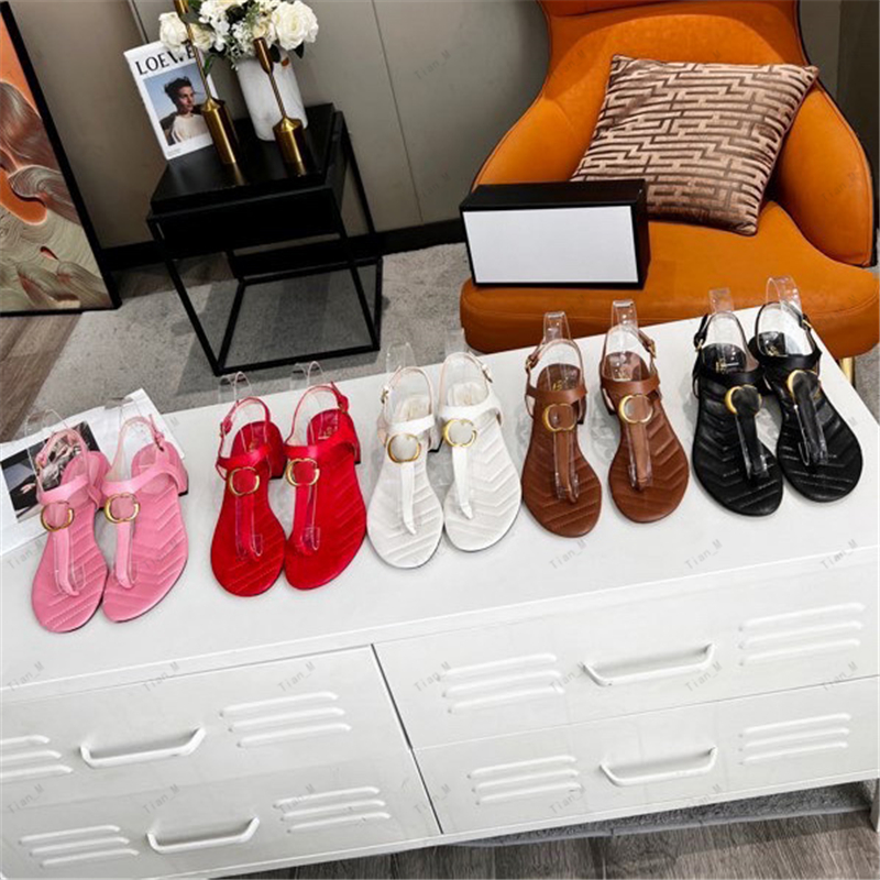 2024 HIGH Quality Sandals Slippers women Genuine Leather Fashion chunky heel metal buckle flip flops party shoes dress shoes brand Designer Metal