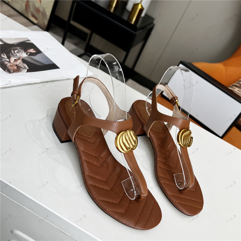 2024 HIGH Quality Sandals Slippers women Genuine Leather Fashion chunky heel metal buckle flip flops party shoes dress shoes brand Designer Metal