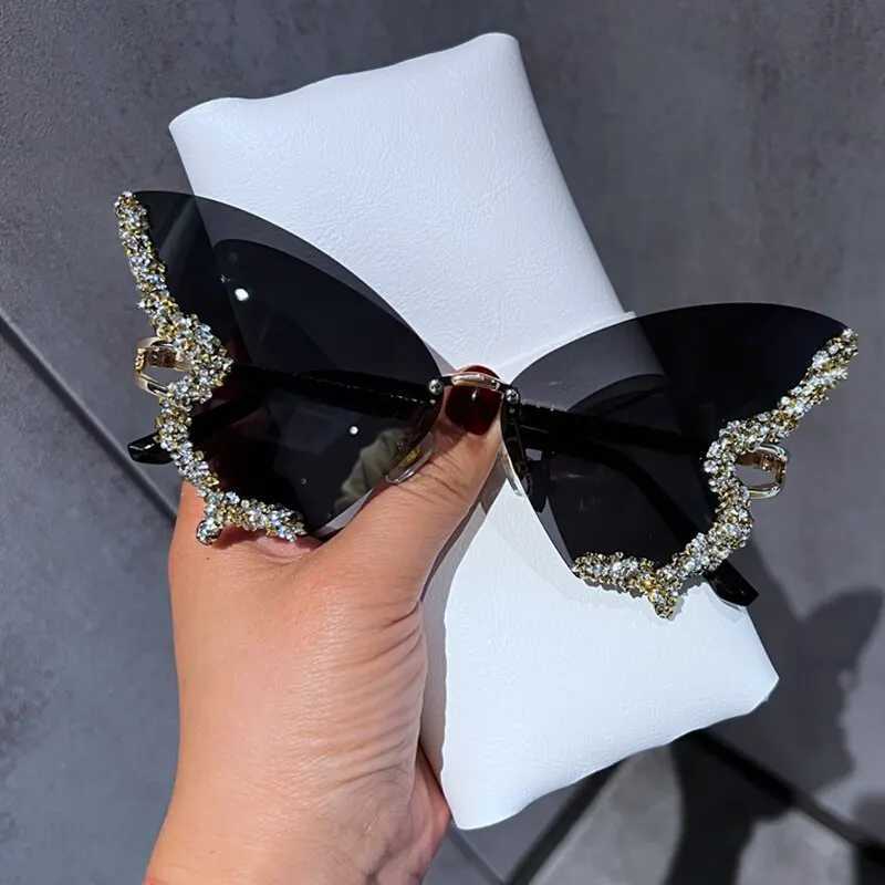 Óculos de sol Luxury Diamond Butterfly Sunglasses para femininos da marca Y2K Retro sem moldura óculos de sol de grandes dimensões para vidro feminino