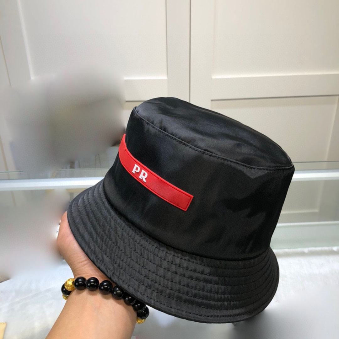 Summer canvas hats UV resistant lightweight breathable and portable designer bucket hat letter sticker embroidered wide brim fisherman hats