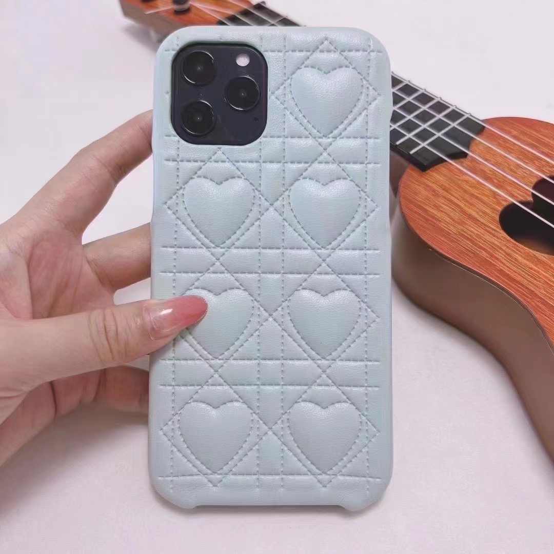 Custodie in pelle PU Heart Love Iphone 15 Pro MAX 14 Plus 13 12 11 Iphone15 Cover posteriore rigida telefono cellulare moda