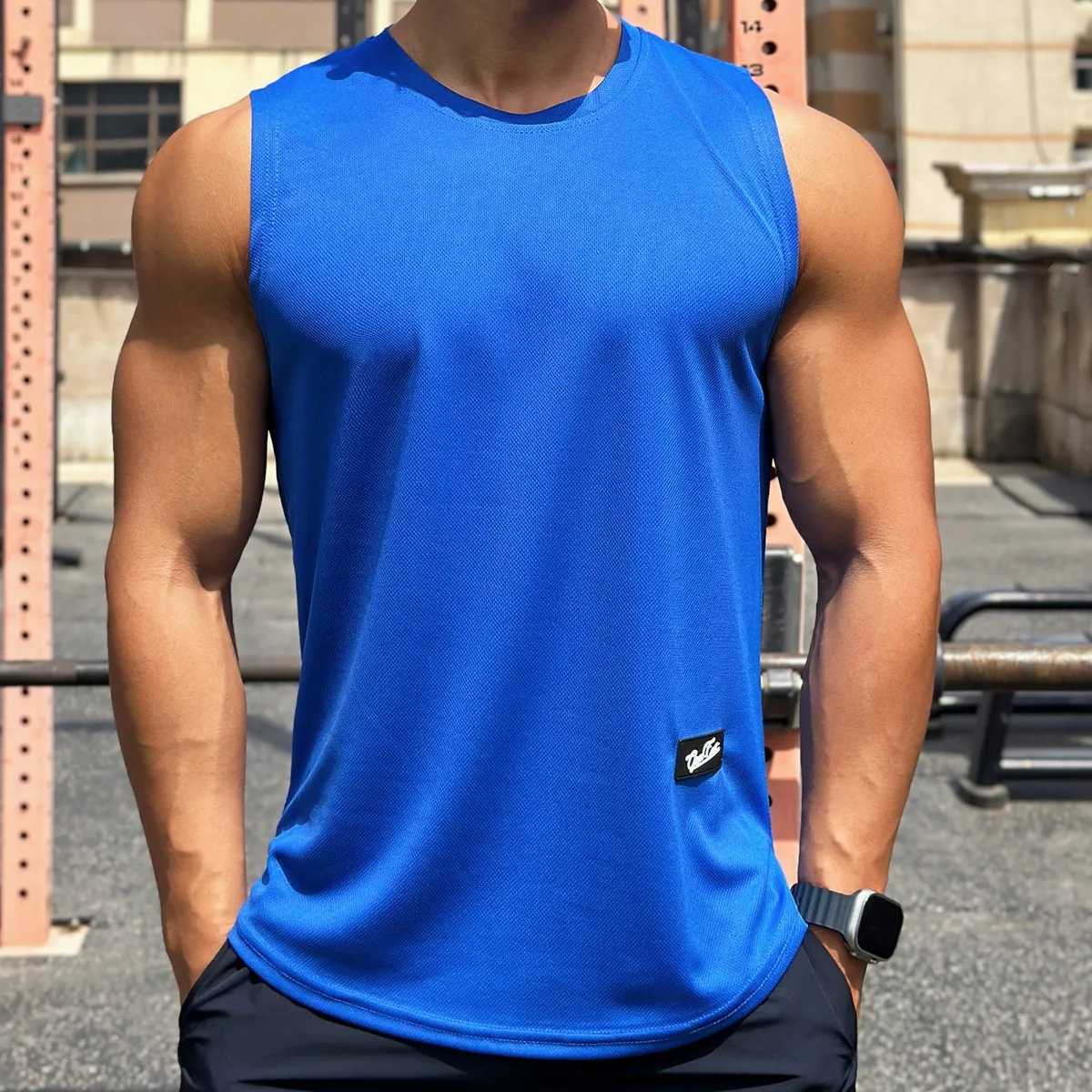 Men's Tank Tops Summer New Trend Mens Pullover Round Neck Mesh Bottom Shirt Sports Fitness Top Sleeveless Vest Quick DryL2402