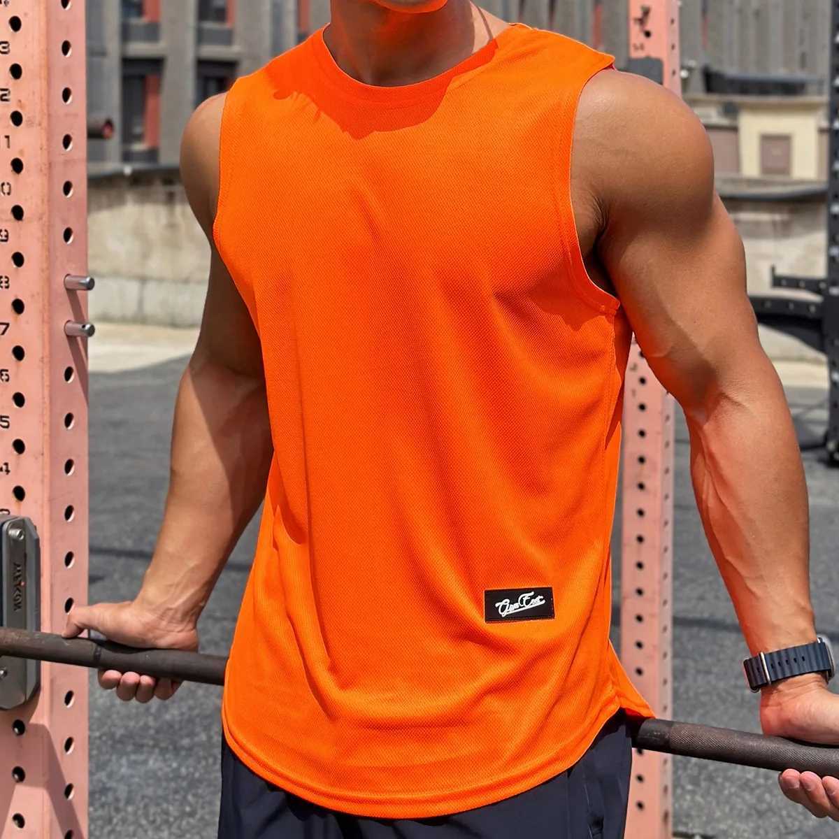 Men's Tank Tops Summer New Trend Mens Pullover Round Neck Mesh Bottom Shirt Sports Fitness Top Sleeveless Vest Quick DryL2402