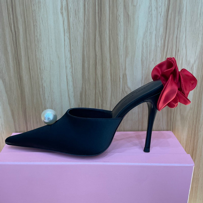 Scarpe Magda Butrym Sandali da donna firmati sexy tacchi alti sottili a punta in raso pantofole con tacco alto da 11 cm scarpe da sera da sera da donna di lusso da festa scarpe da sposa