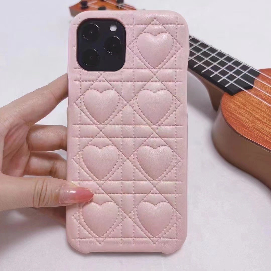 Custodie in pelle PU Heart Love Iphone 15 Pro MAX 14 Plus 13 12 11 Iphone15 Cover posteriore rigida telefono cellulare moda