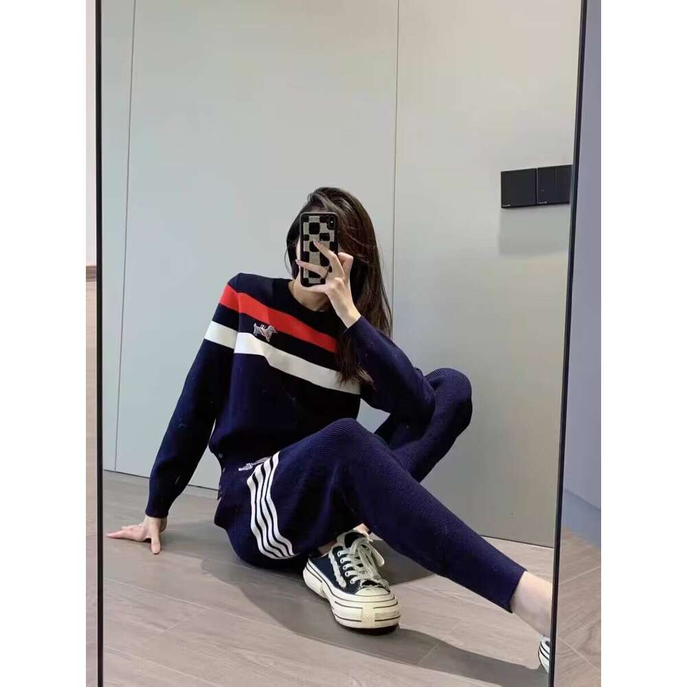 College Style TB Dog Knit for Women's Autumn New Contrasting Striped Sweater Pants Casual Sports Two-piece Set