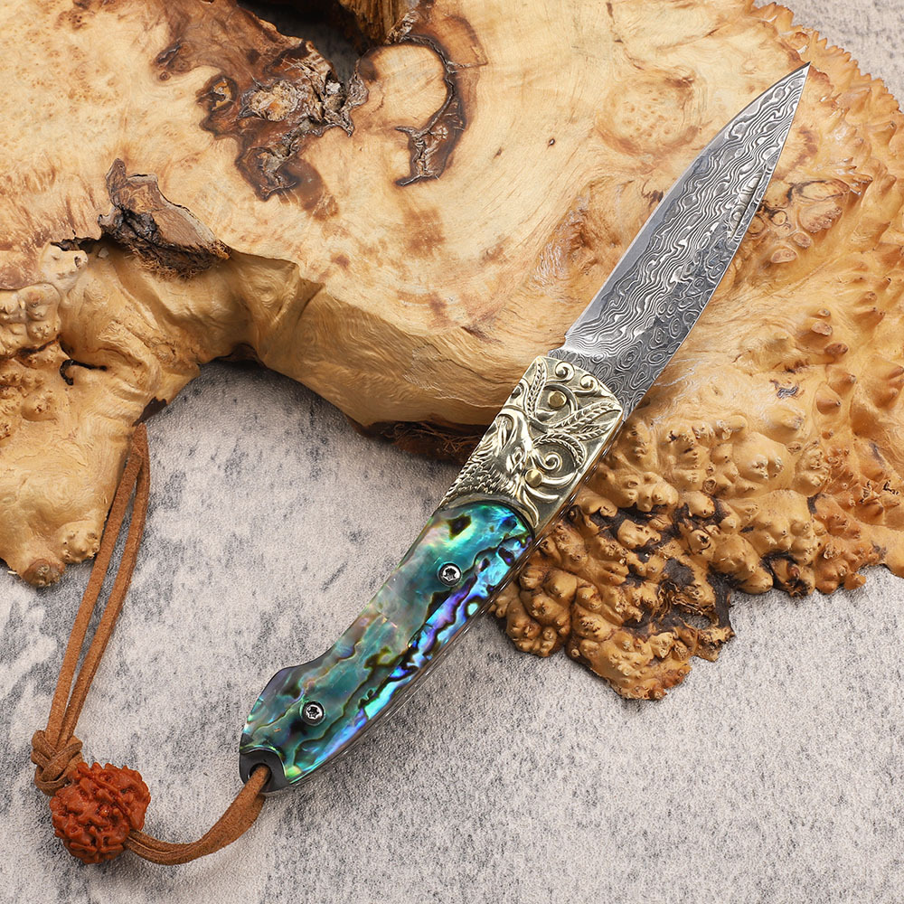 Wysokiej jakości składany nóż VG10 Damascus stalowe ostrze Abalone Miedziana rękojeść EDC Pocket Knife Outdoor Tools