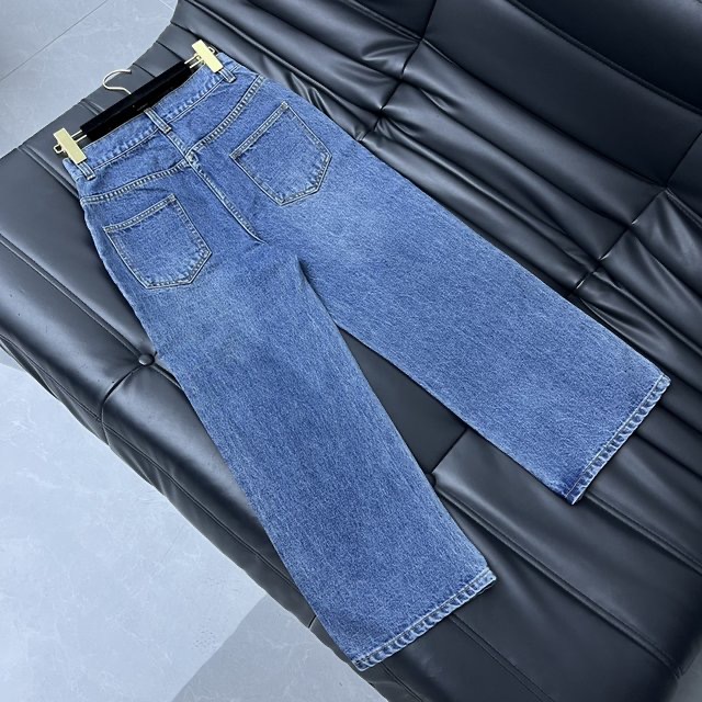 Jeans de diseñador 2024 Nueva primavera verano Moda Flare Paneles Marca Mismo estilo Pantalones Ropa de mujer de lujo 0225-7