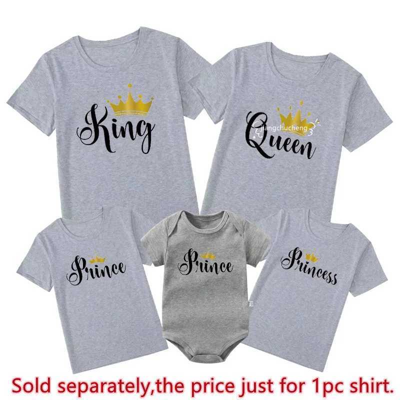 Familj matchande kläder 1 st roliga kung drottning prinsess prinsessa familj matchande tshirts guld krona tryck pappa son mor och dotter skjortor baby kläder