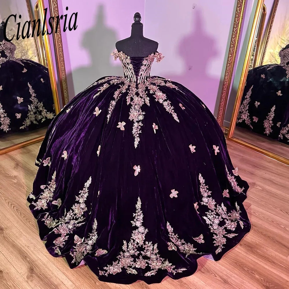 Vestido de baile de veludo com borboleta 3d roxo escuro, vestido quinceanera com capa dourada, apliques de renda, espartilho, vestidos de 15 anos