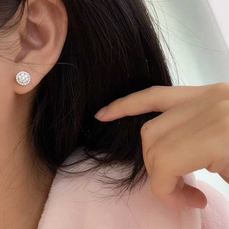 Stud Huitan Dainty Femmes Boucles D'oreilles Rondes Tout Blanc Zircon Cubique Simple Classique Femmes Boucles D'oreilles En Gros J240226