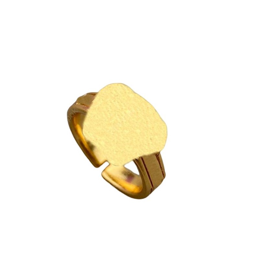 Mens Rings Women Designer Ring Engagements for Womens Men öppnar justerbara smycken älskar Gold Ring Nytt 21090202R260N