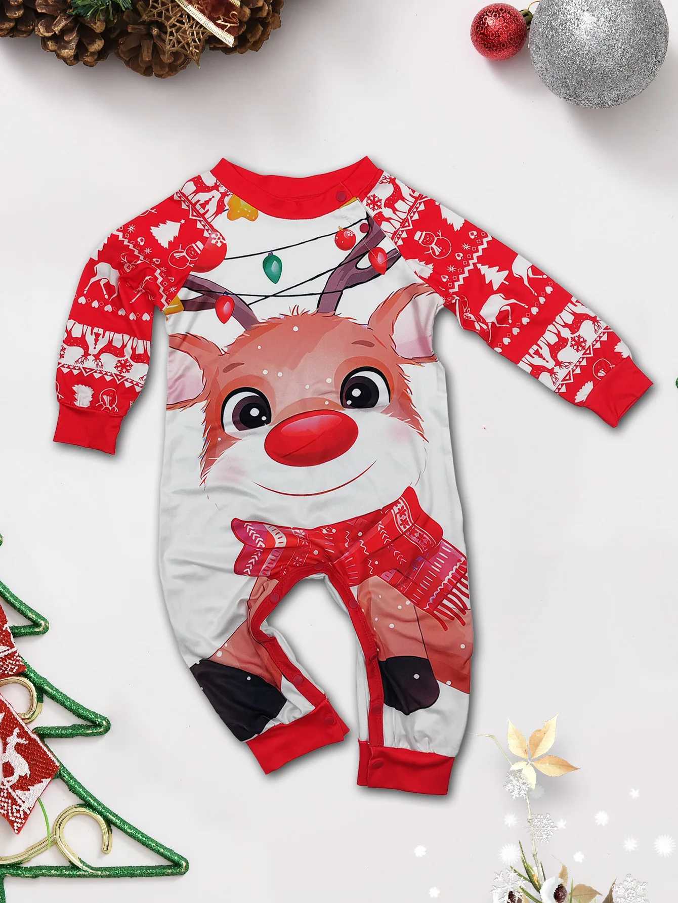 Conjunto de pijamas macios para a família, novo 2023, visual de Natal, estampa de cervo fofo, mãe, pai, crianças, bebê, cachorro, roupas combinando, casual, solto, roupa de dormir