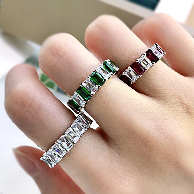 Rulalei Victoria bröllopsringar fina smycken soild 100% 925 Sterling Silver Emerald Cut Ruby Moissanite Diamond Women Engagement Finger Ring Gift aldrig bleknar