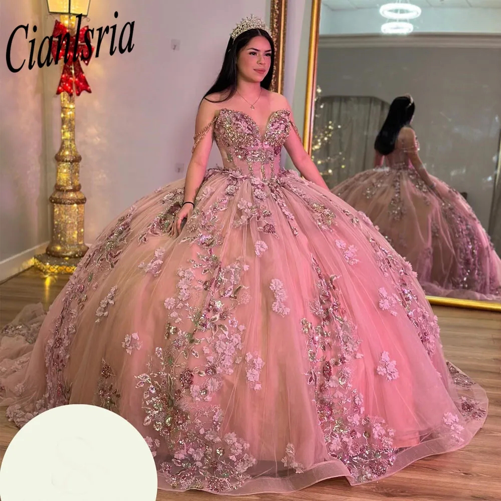 Abiti stile Quinceanera in pizzo con applicazioni di paillettes da principessa Abito da ballo con spalle scoperte Bordare Sweet 15 Vestidos De XV Anos