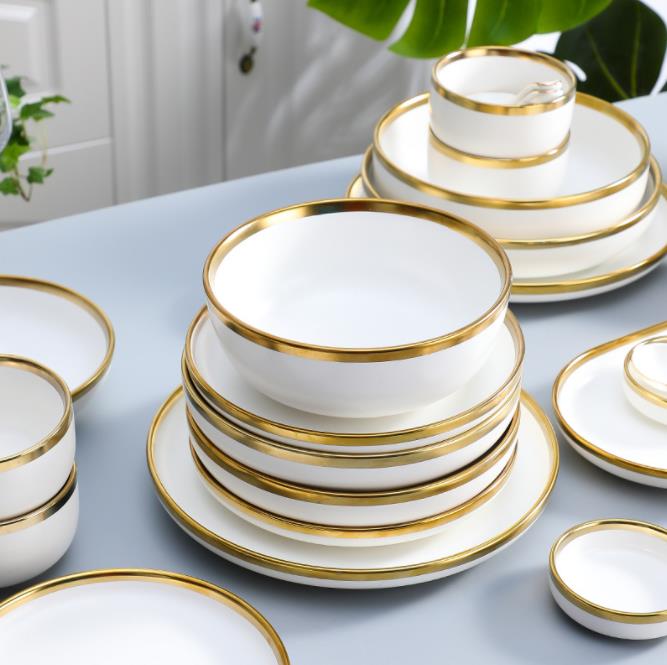 Guldkantning Vit porslinplattor Matmiddagsuppsättningsrätter Sallad Soppa Bowl Ceramic Plates Bowls Luxurious Table Seary Set