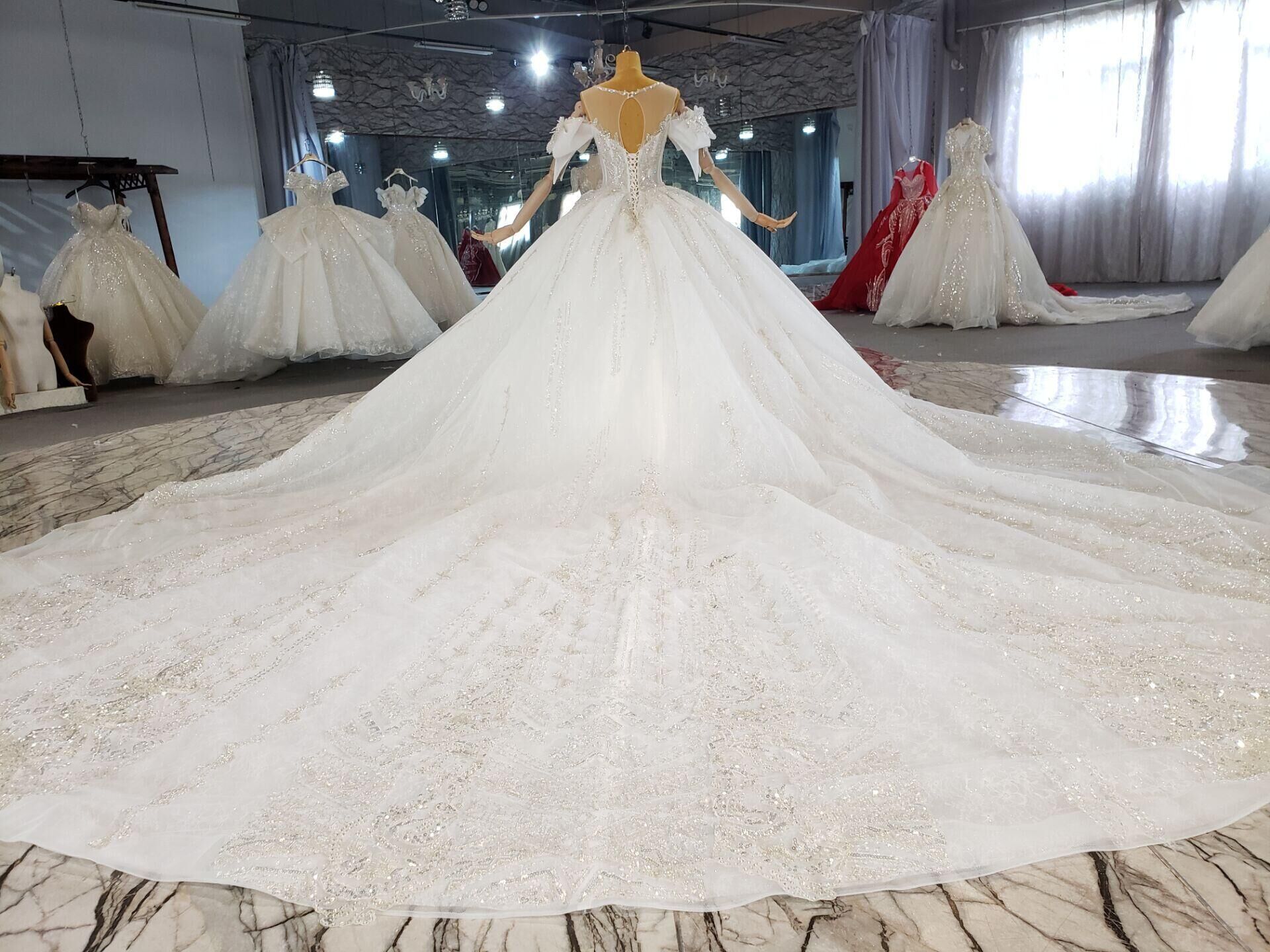 Moderne glans parels a-lijn trouwjurk juweel 3D-kant baljurk grote maten sweep trein bruidsjurken jurk vestido de novia maat kleur aangepast