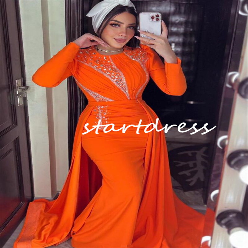 Gorgeous Orange Arabic Abayas Evening Dress With Overskrit Train Plus Size Mermaid Dubai Prom Dresses Beaded Long Sleeve Formal Occasion Party Vestidos De Noche